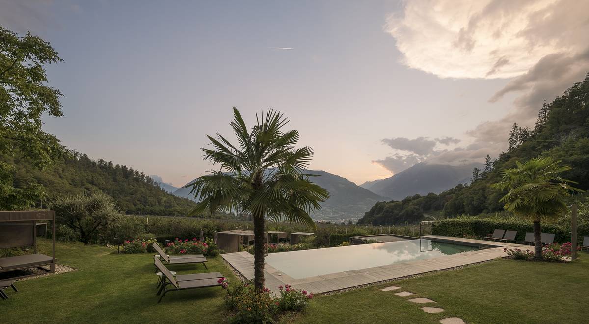 Infinity- Pool
